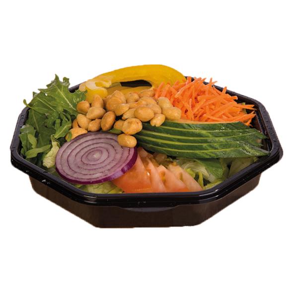 Salat med feta, oliven og falafel