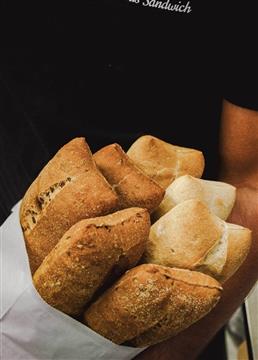 NYHED! Nadias lancere eget produceret signaturbrød