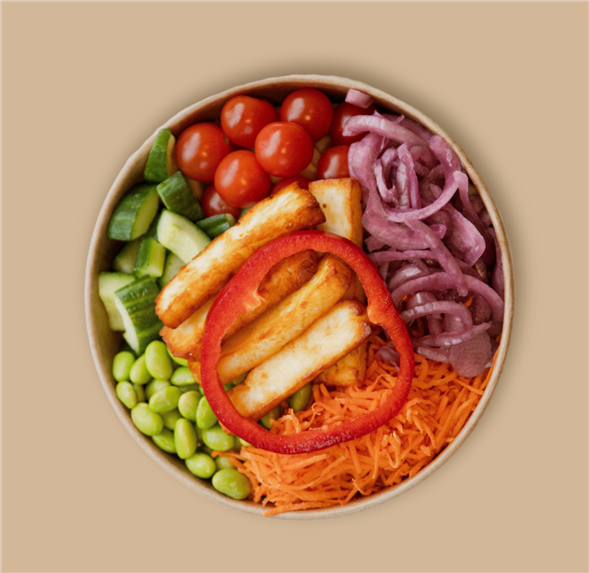Salad bowl med fried halloumi