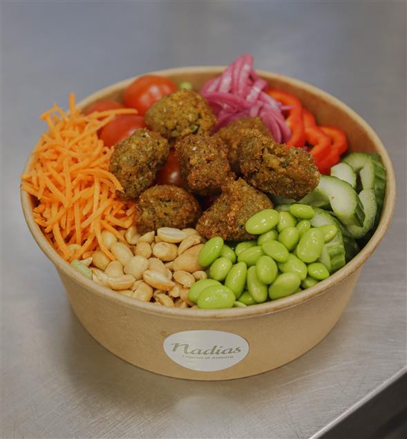 Saladbowl med falafel